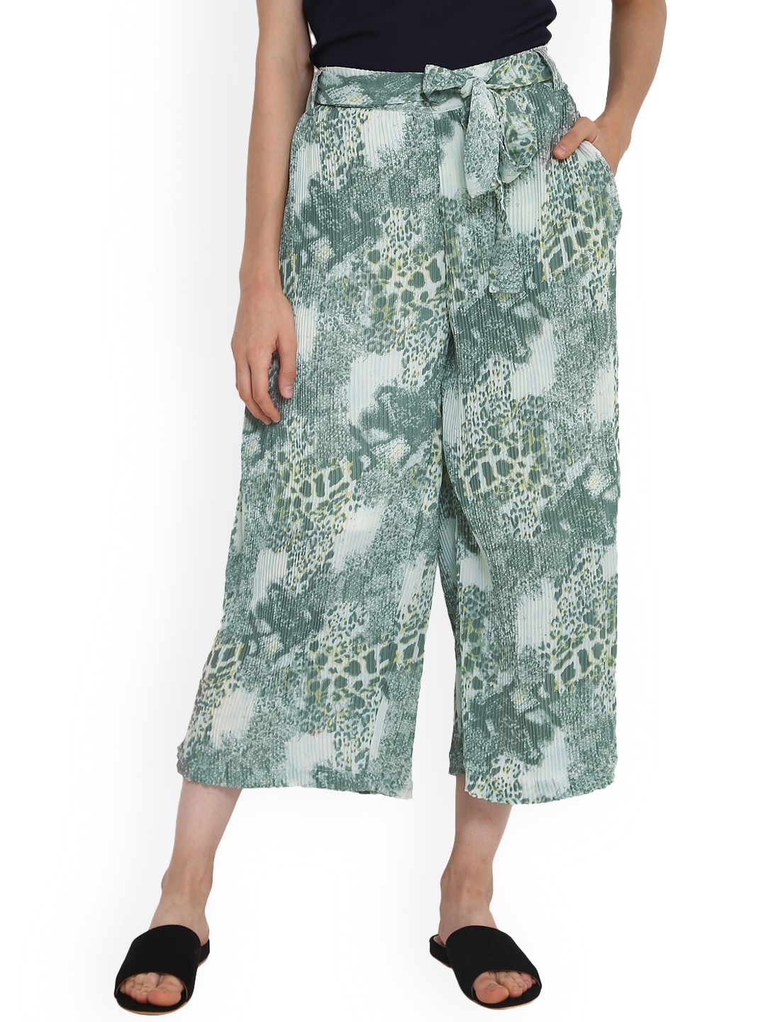 

PURYS Women Off-White & Green Loose Fit Printed Culottes