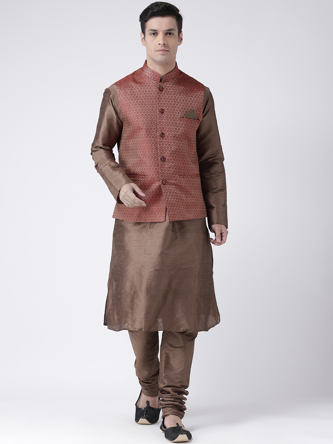 

DEYANN Men Brown Self Design Kurta with Churidar & Nehru Jacket