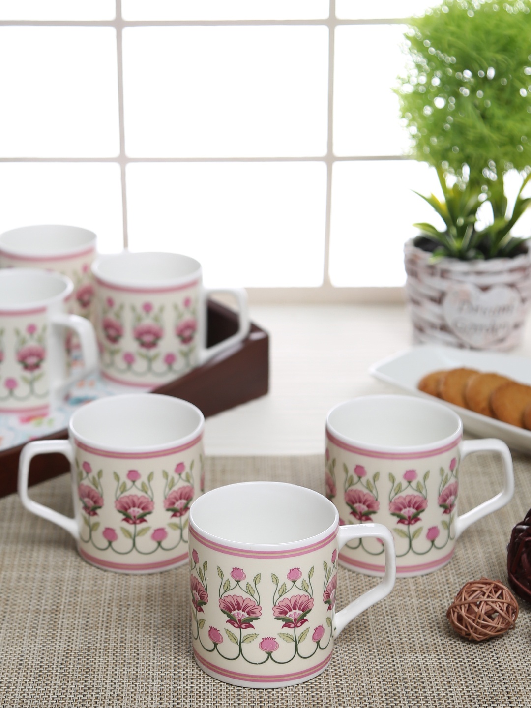 

India Circus Set of 6 Cream-Coloured & Green Printed Bone China Cups