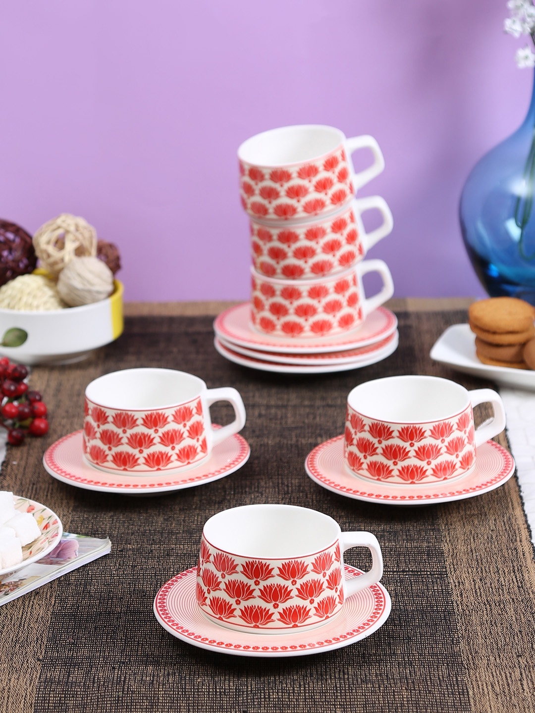 

India Circus Set of 6 Red & Cream-Coloured Printed Bone China Cups and Saucers