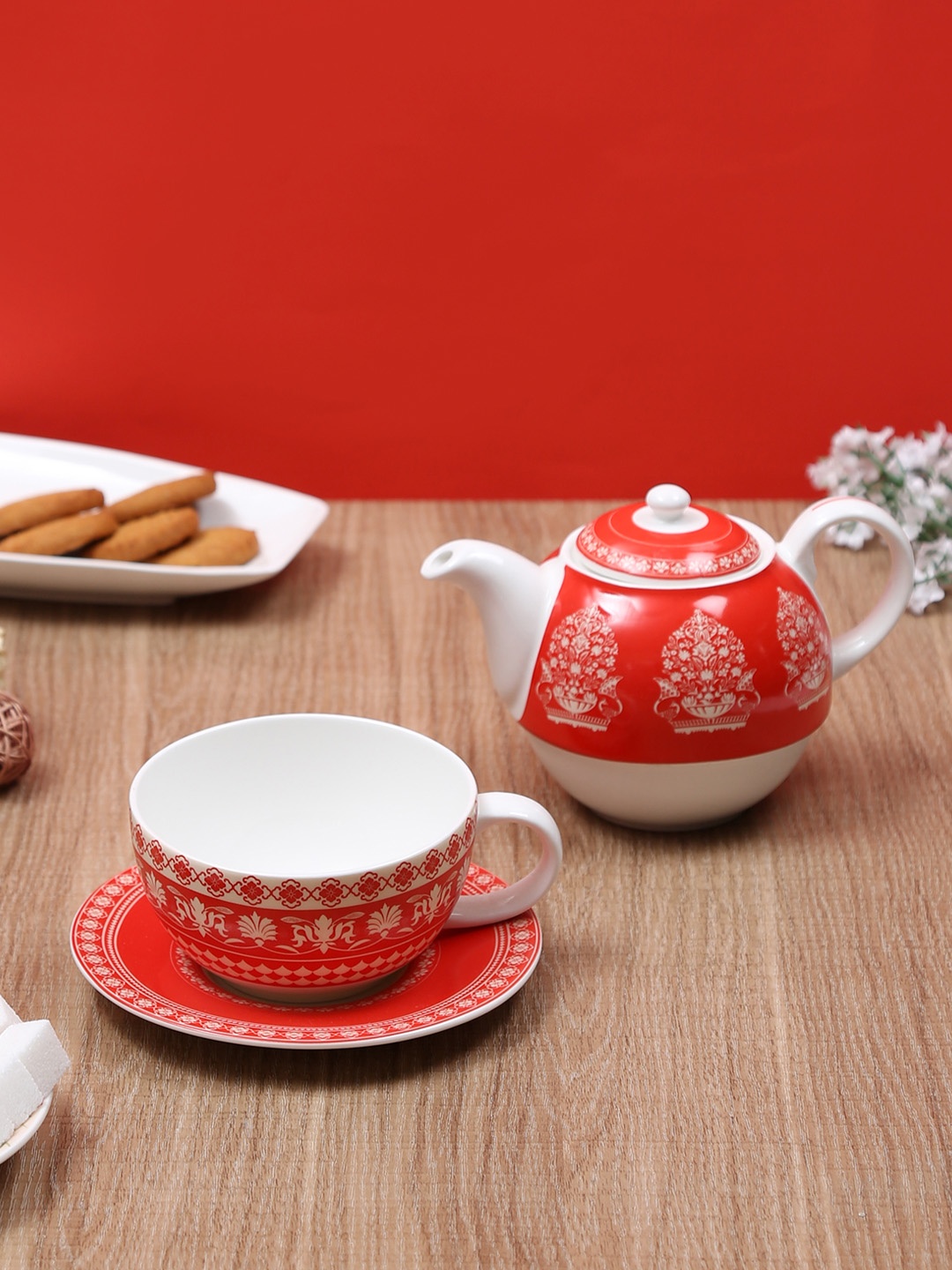 

India Circus Red Printed Bone China Set