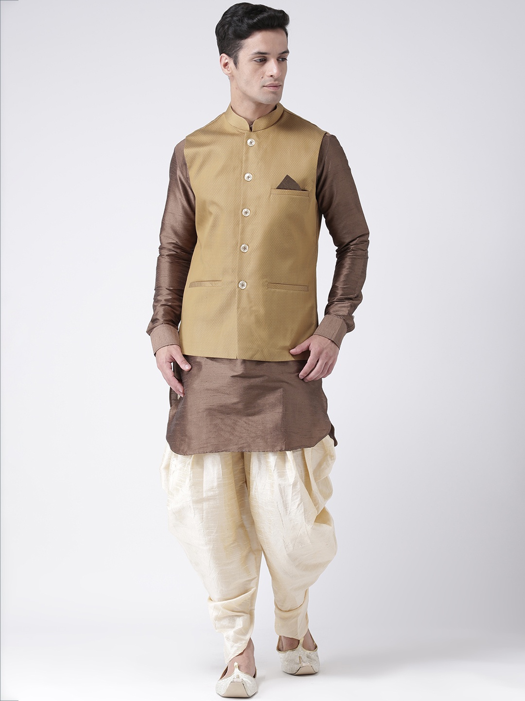 

DEYANN Men Brown & Brown Solid Kurta with Patiala