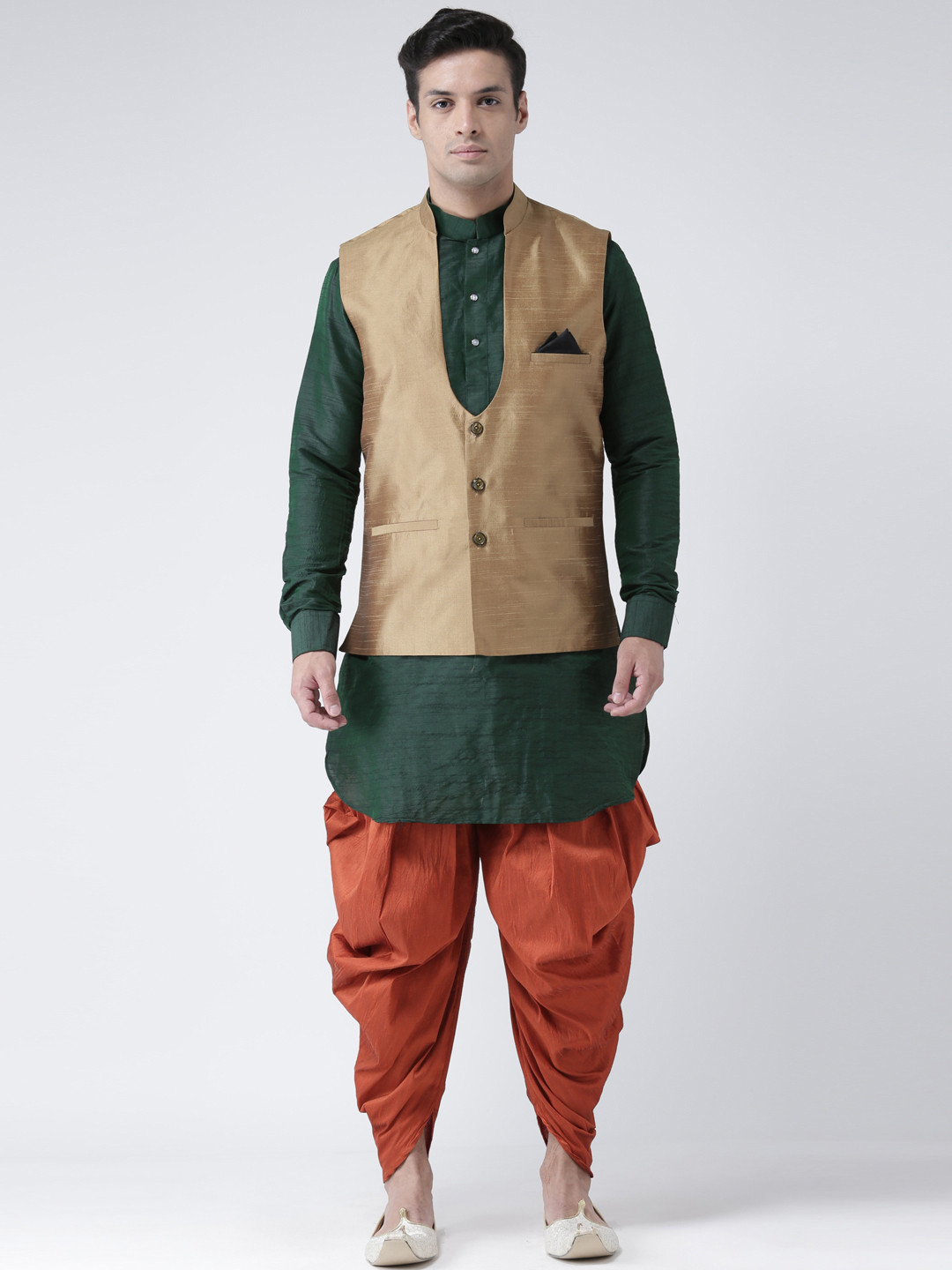 

DEYANN Men Brown & Green Solid Kurta with Patiala