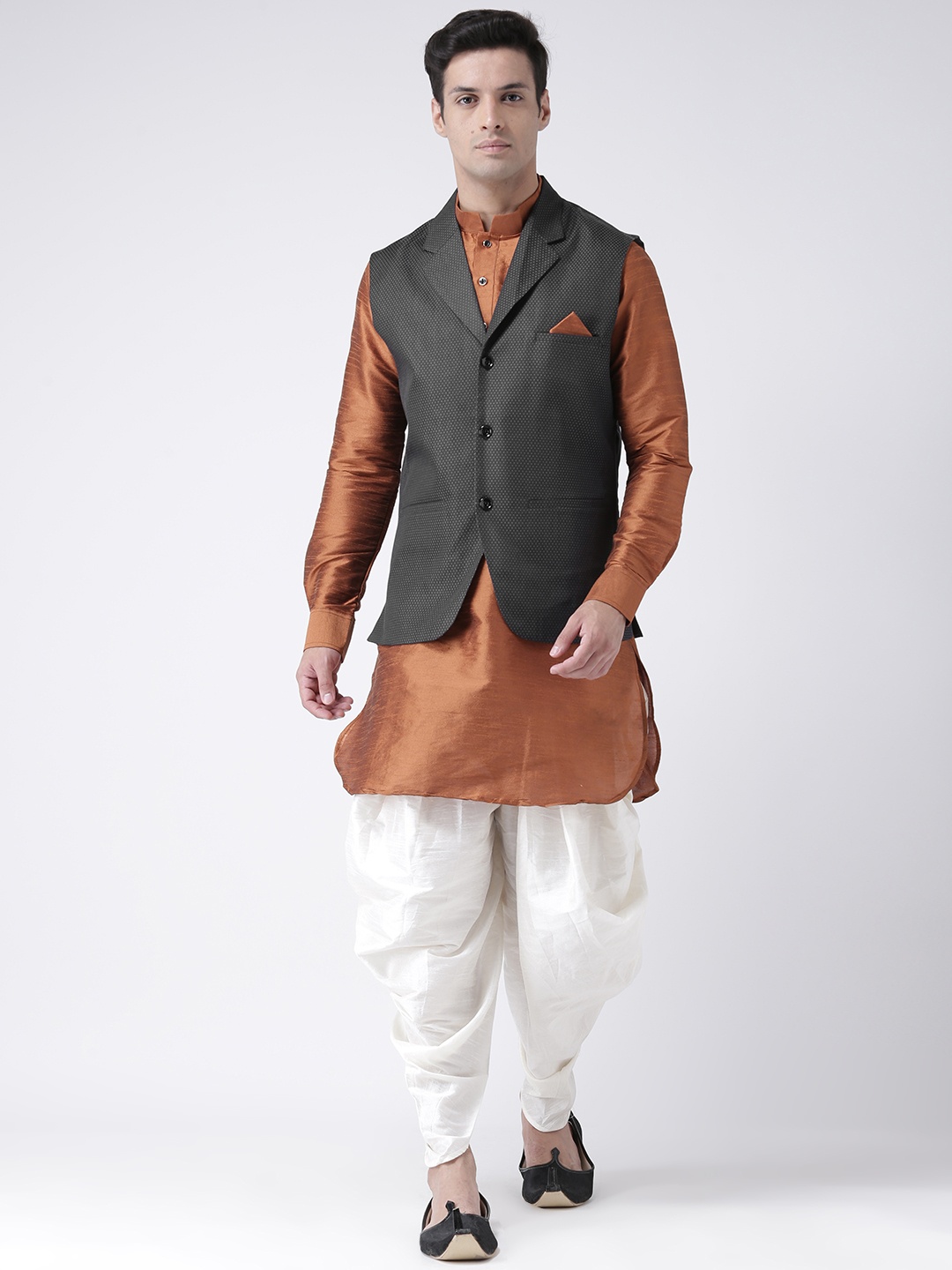 

DEYANN Men Black & Copper-Toned Printed Kurta with Patiala