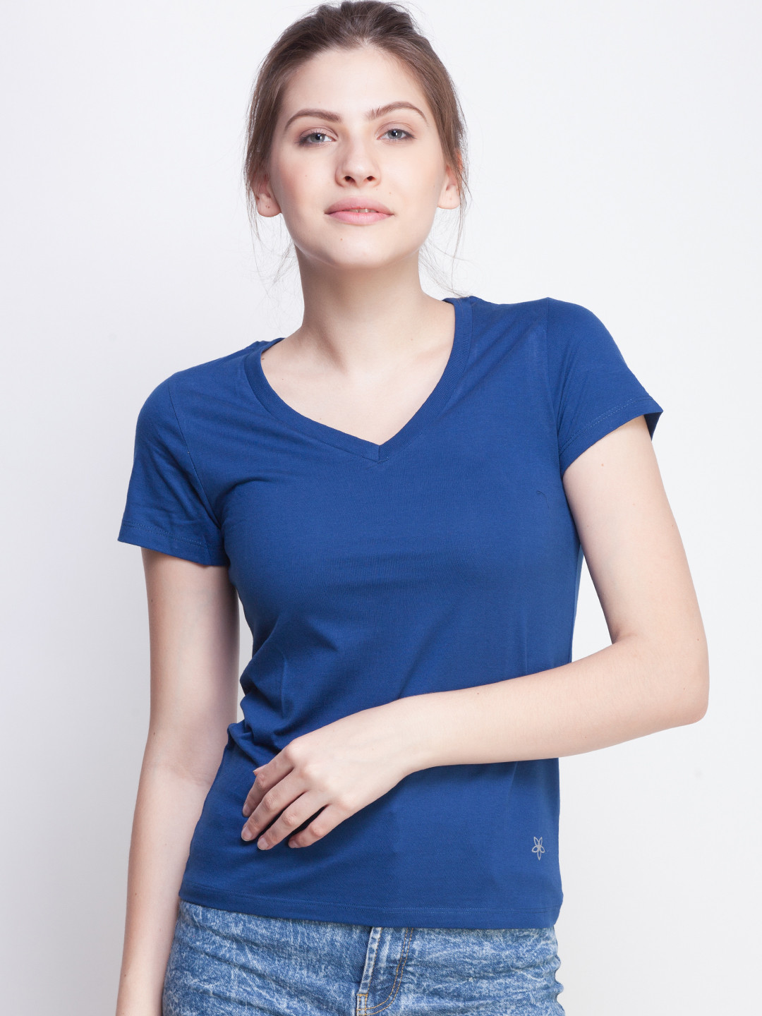 

Dollar Missy Women Blue Solid V-Neck T-shirt