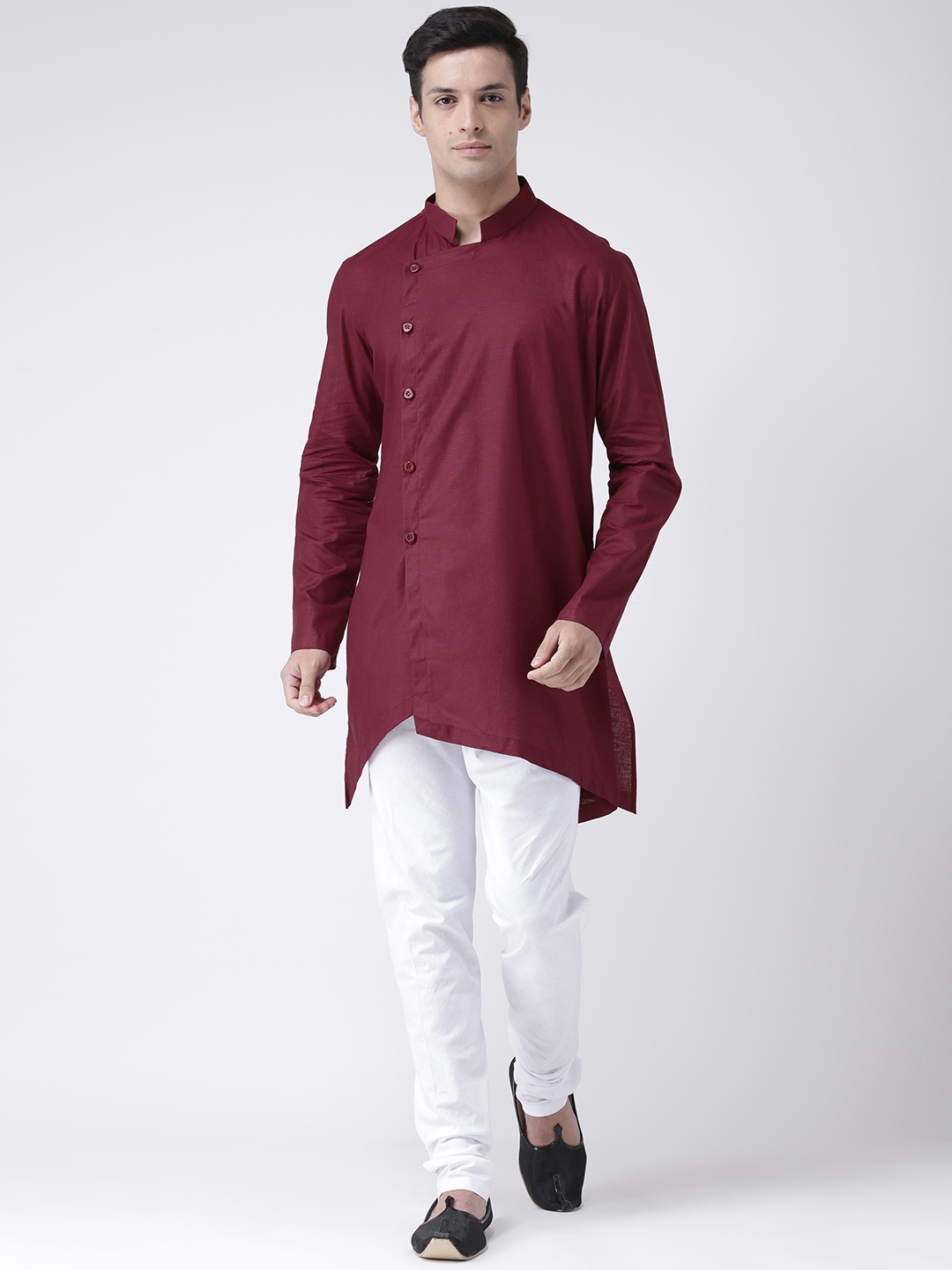 

DEYANN Men Maroon & White Solid Kurta with Pyjamas