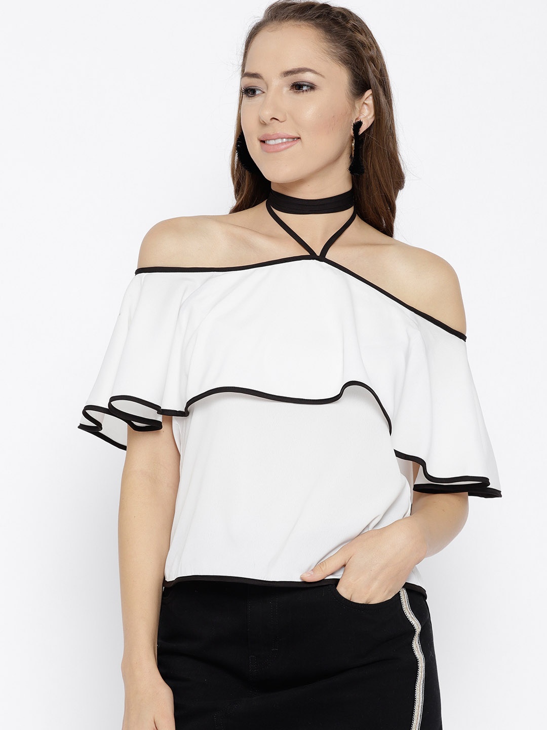 

Berrylush Women White Solid Bardot Top