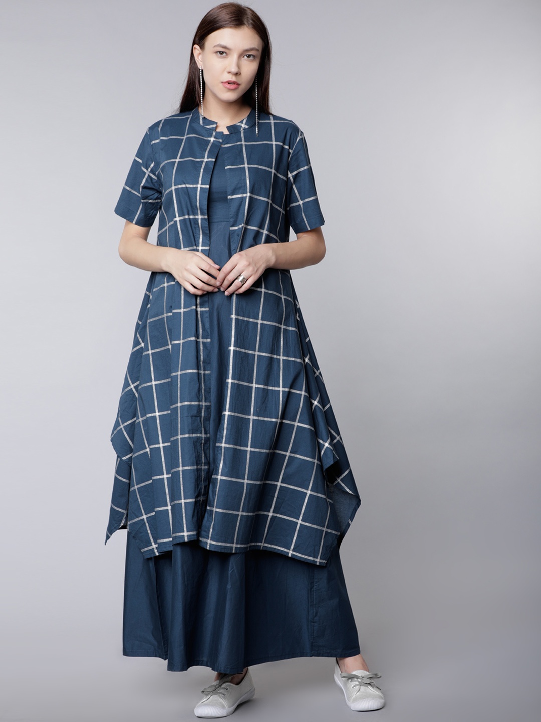 

Vishudh Women Blue Checked Maxi Dress with Shrug