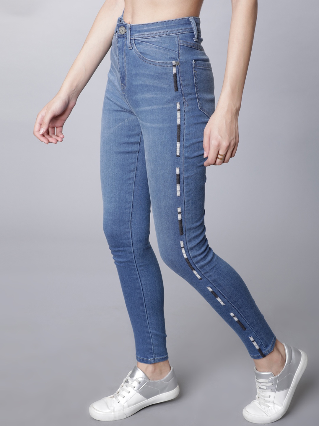

Tokyo Talkies Women Blue Super Skinny Fit Mid-Rise Clean Look Stretchable Jeans