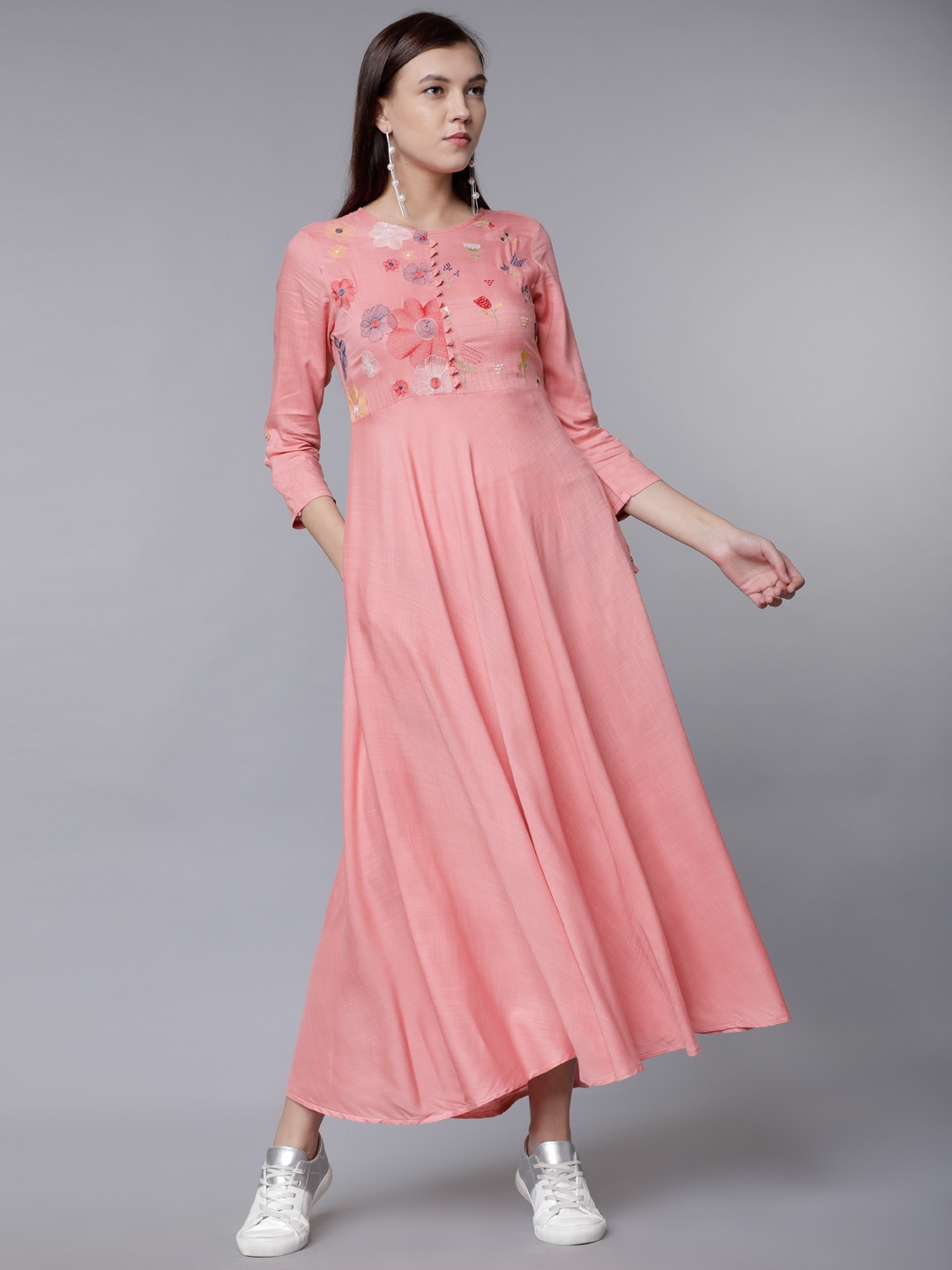 

Vishudh Women Pink Solid Maxi Dress