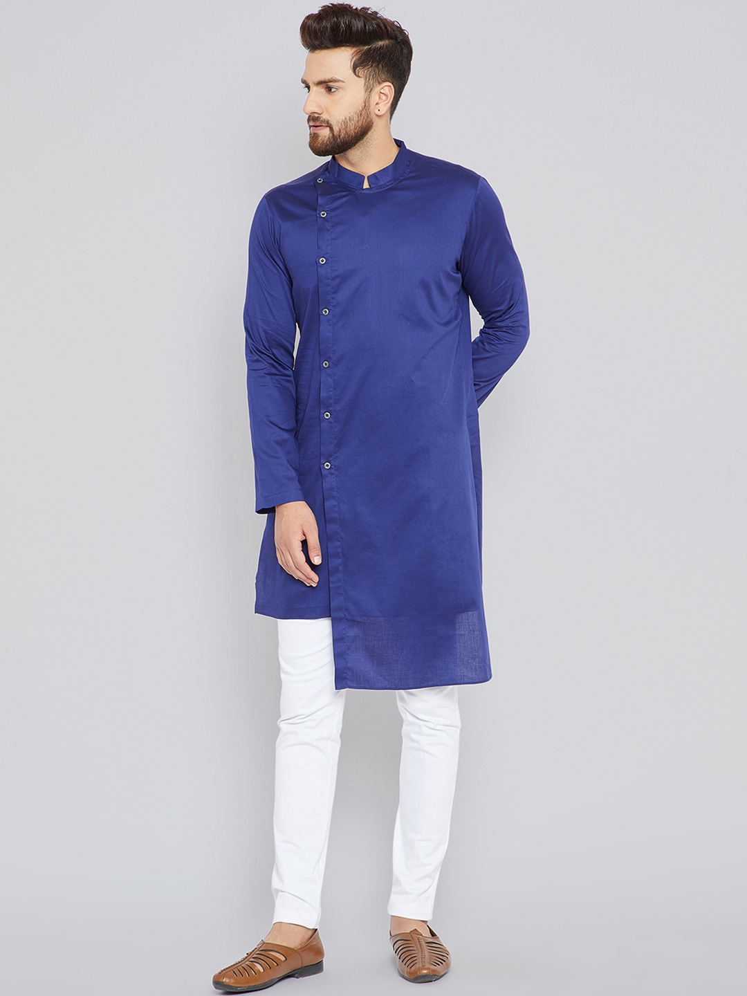 

See Designs Men Blue Solid Straight Kurta