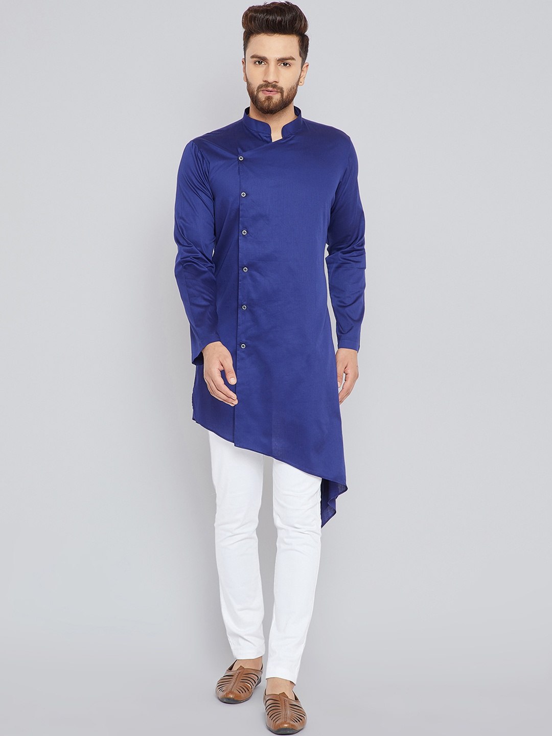 

See Designs Men Blue Solid Straight Kurta