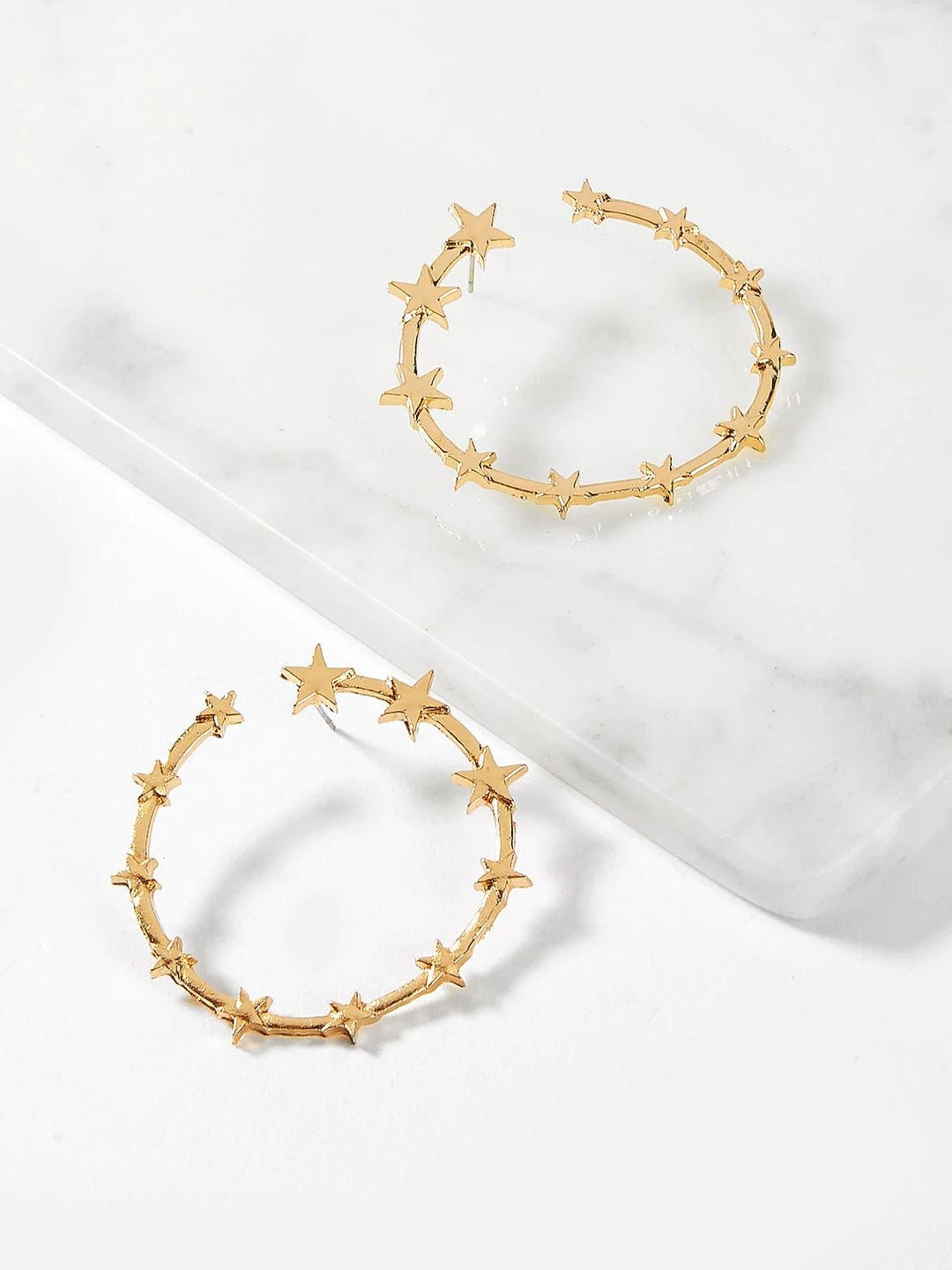 

OOMPH Gold-Plated Spherical Drop Earrings