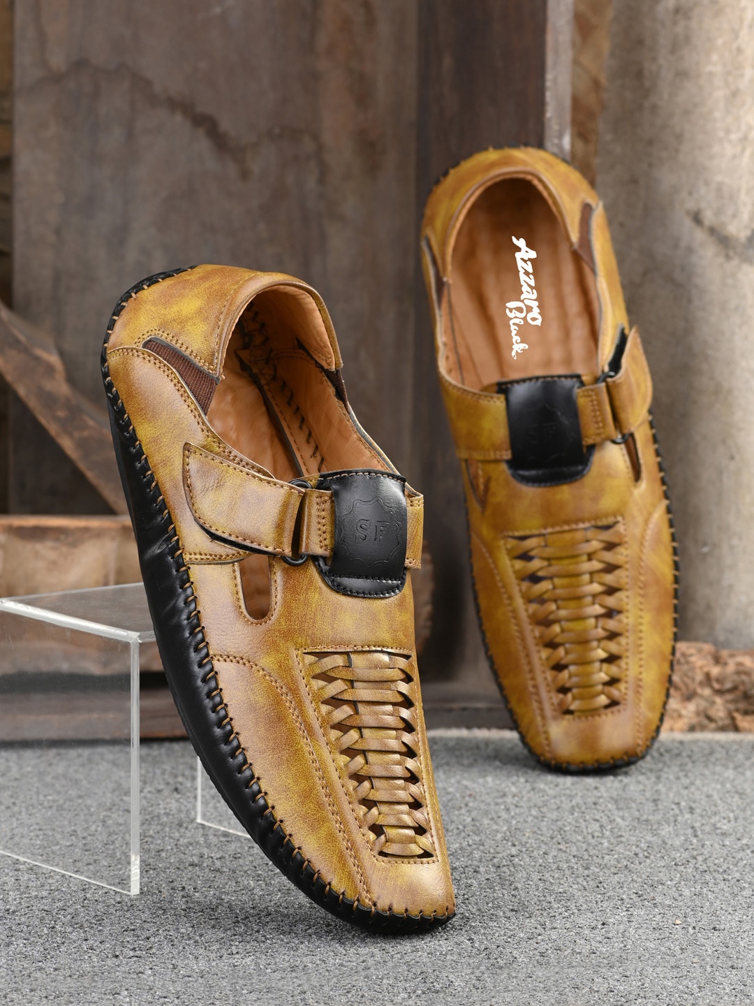 

Azzaro Black Men Khaki Shoe-Style Sandals