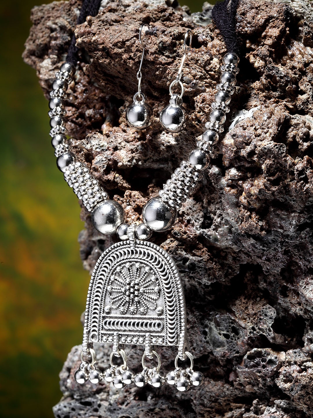 

Moedbuille Silver-Plated Handcrafted Mirror Work Brass Jewellery Set
