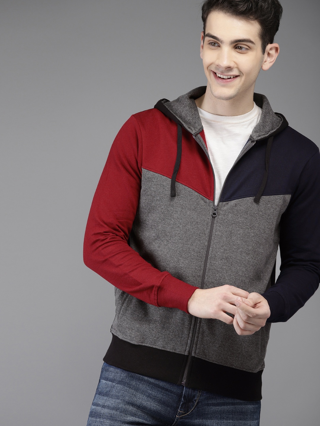 

HERE&NOW Men Charcoal & Red Colourblocked Hooded Sweatshirt