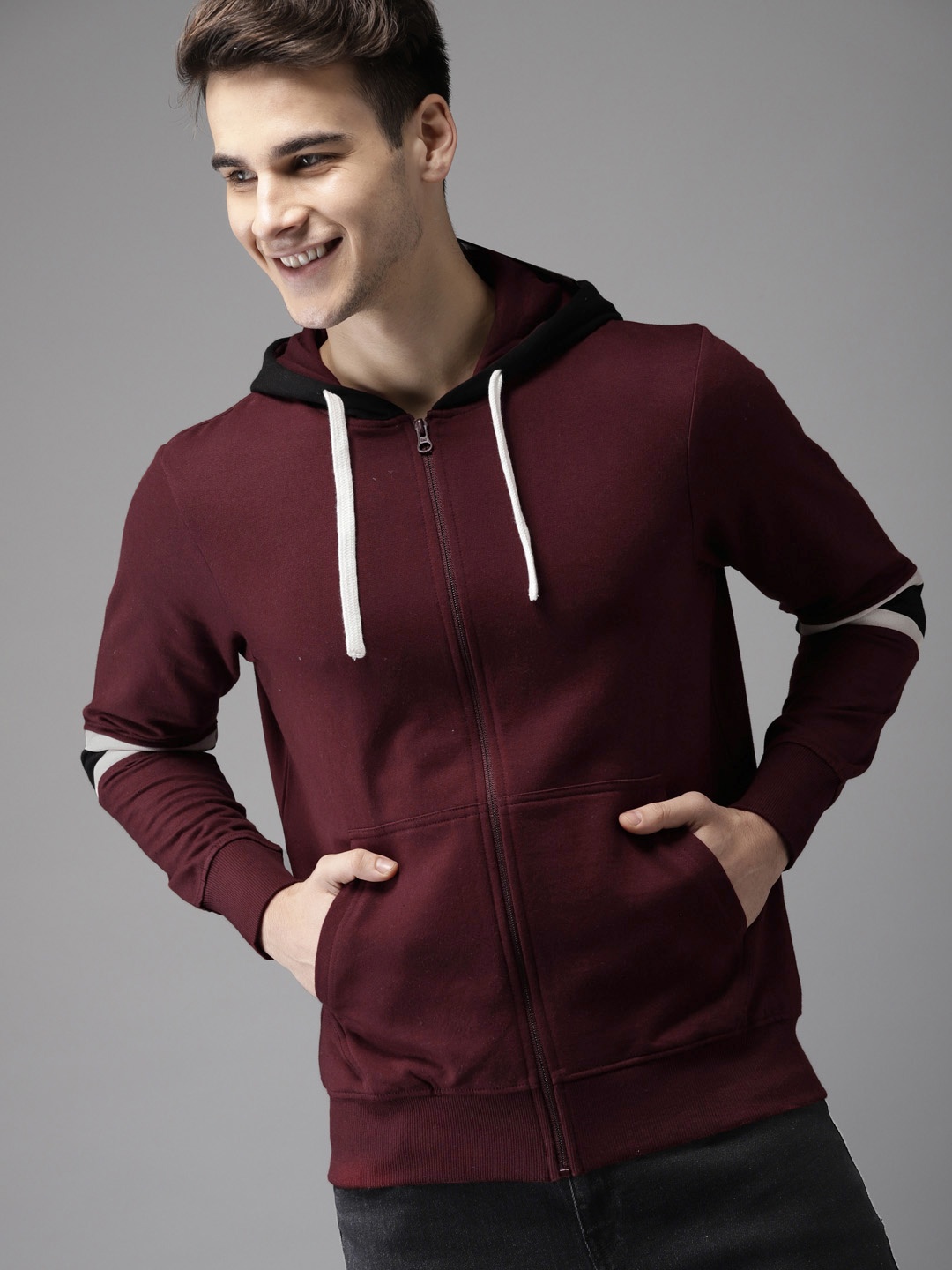 

HERE&NOW Men Burgundy Solid Hooded Sweatshirt