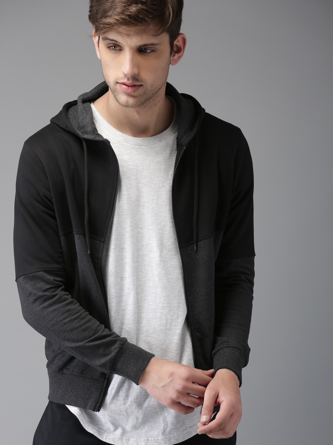 

HERE&NOW Men Black & Charcoal Colourblocked Hooded Sweatshirt