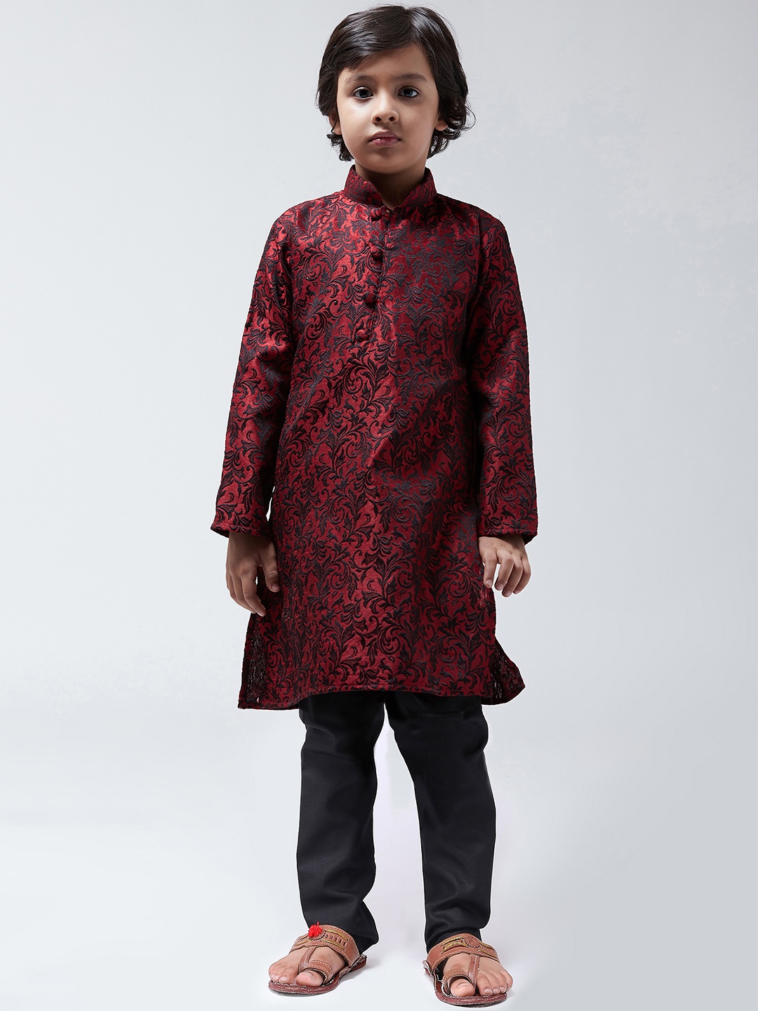 

SOJANYA Boys Maroon & Black Printed Kurta with Churidar