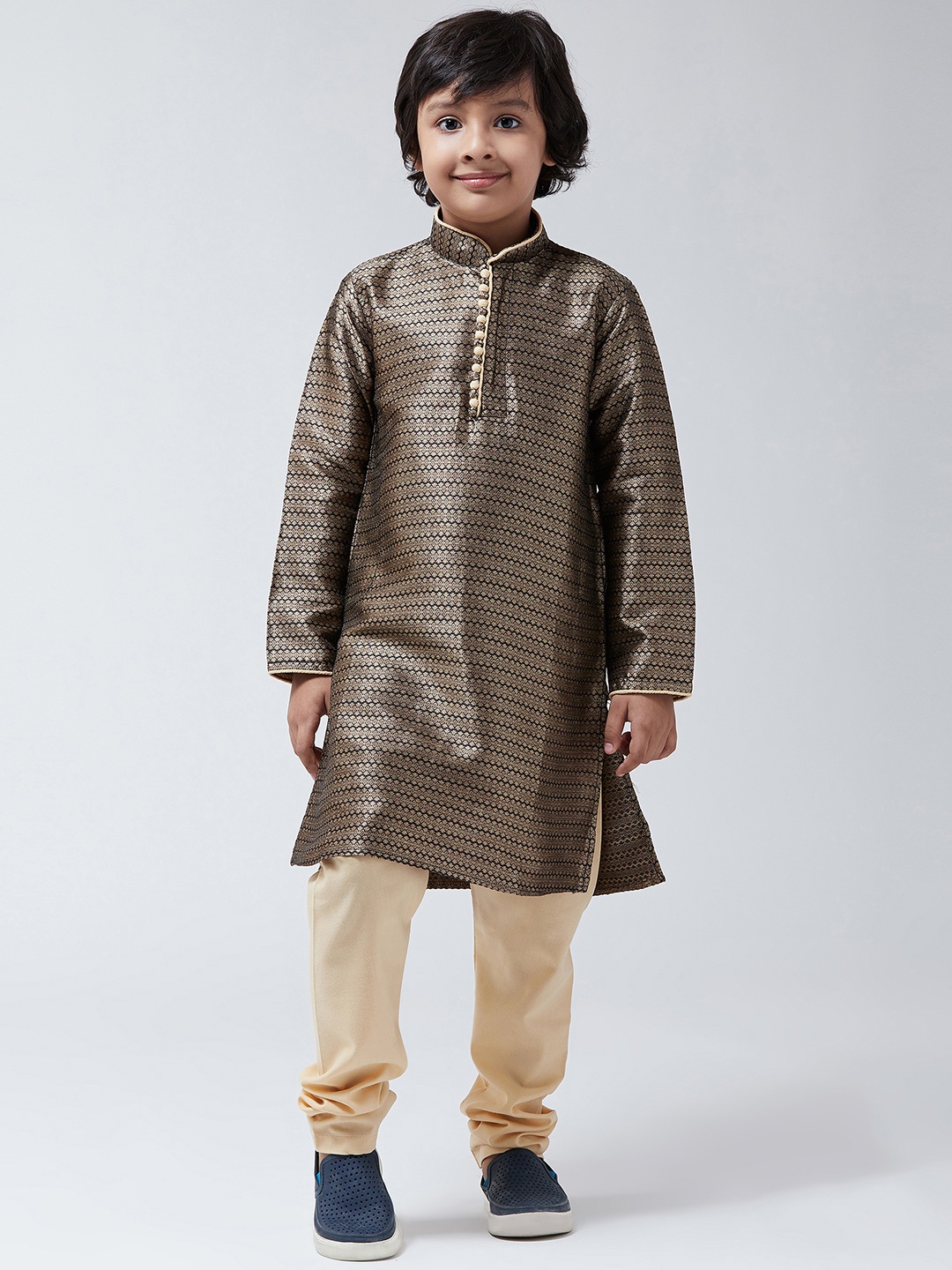 

SOJANYA Boys Bronze-Toned & Black Printed Kurta with Churidar