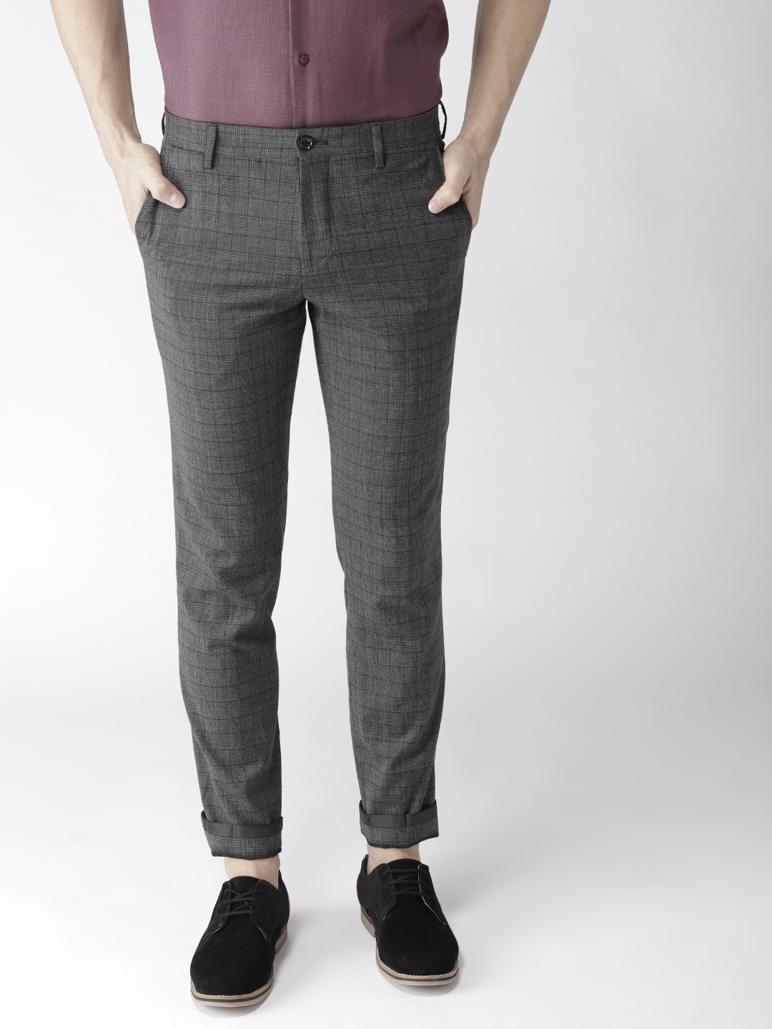 

Tommy Hilfiger Men Charcoal Grey Regular Fit Checked Trousers