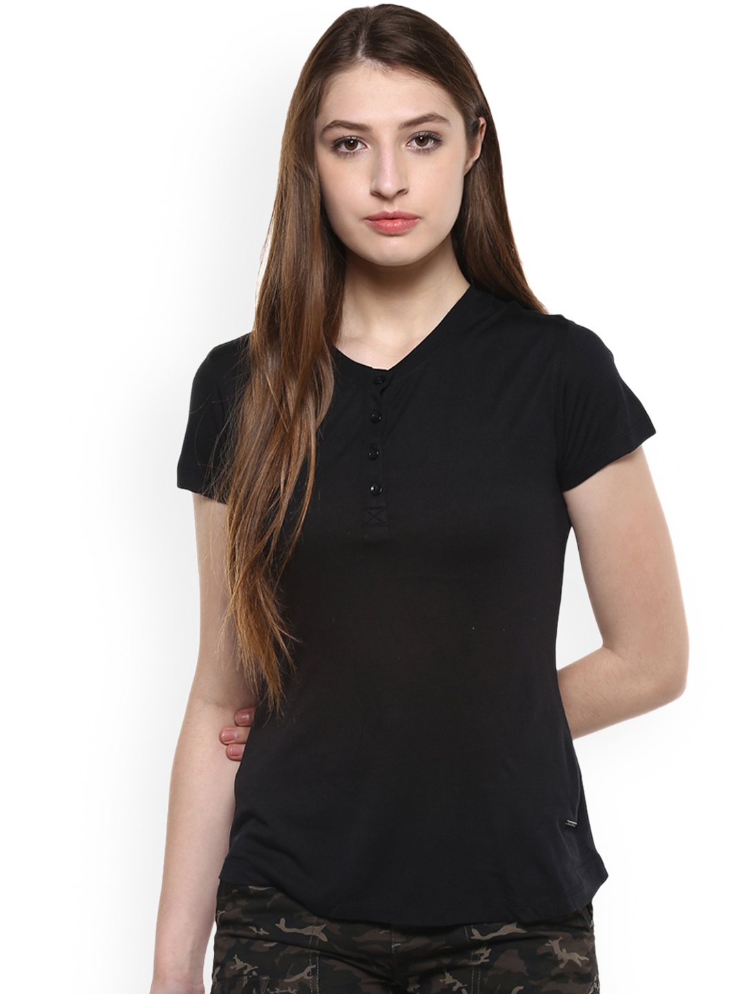 

Crimsoune Club Women Black Solid Henley Neck T-shirt