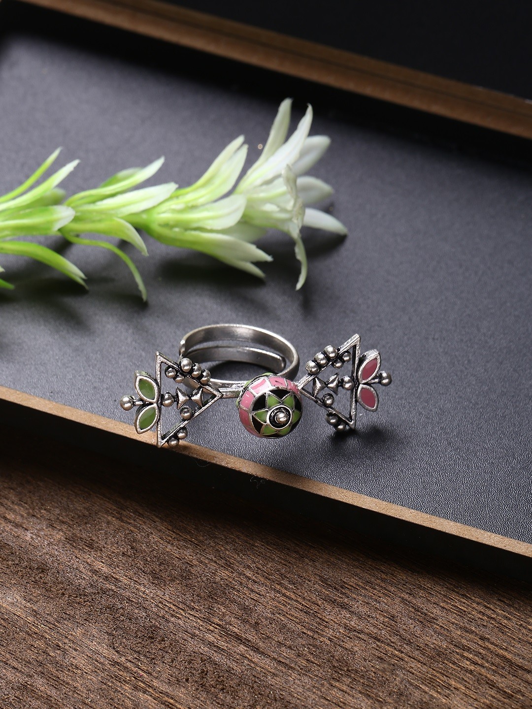 

Voylla Women Multi Coloured Petal Shaped Finger Ring