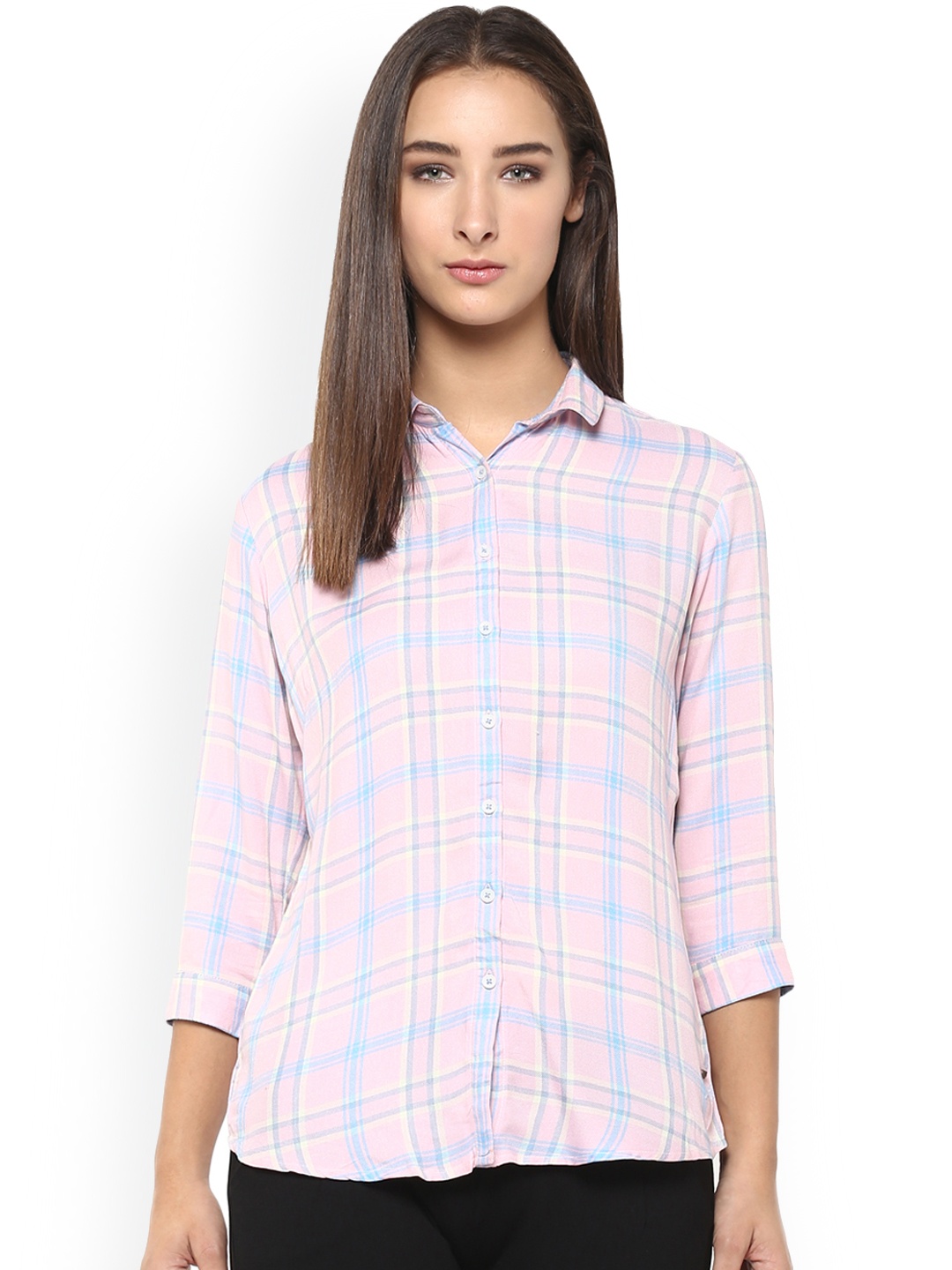 

Crimsoune Club Women Pink & Blue Slim Fit Checked Casual Shirt