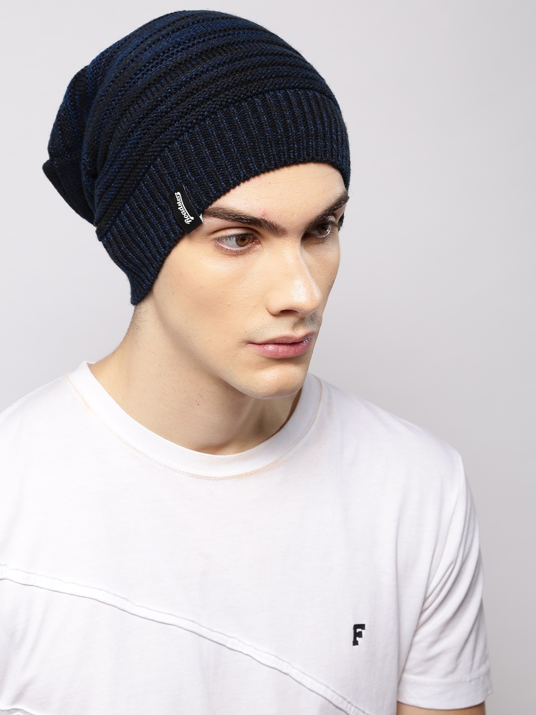 

Roadster Unisex Navy Blue Solid Beanie