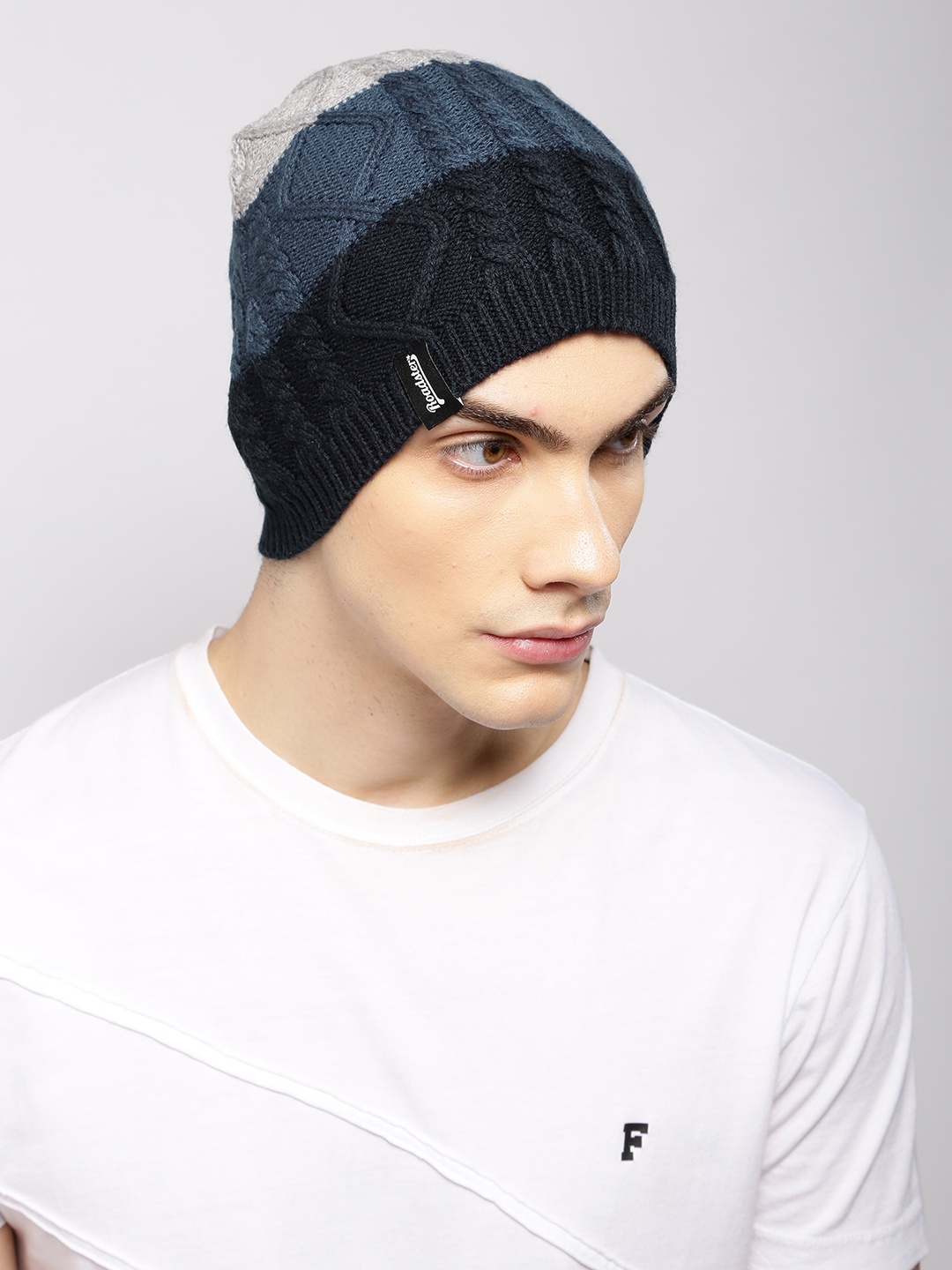 

Roadster Unisex Navy Blue & Grey Solid Beanie
