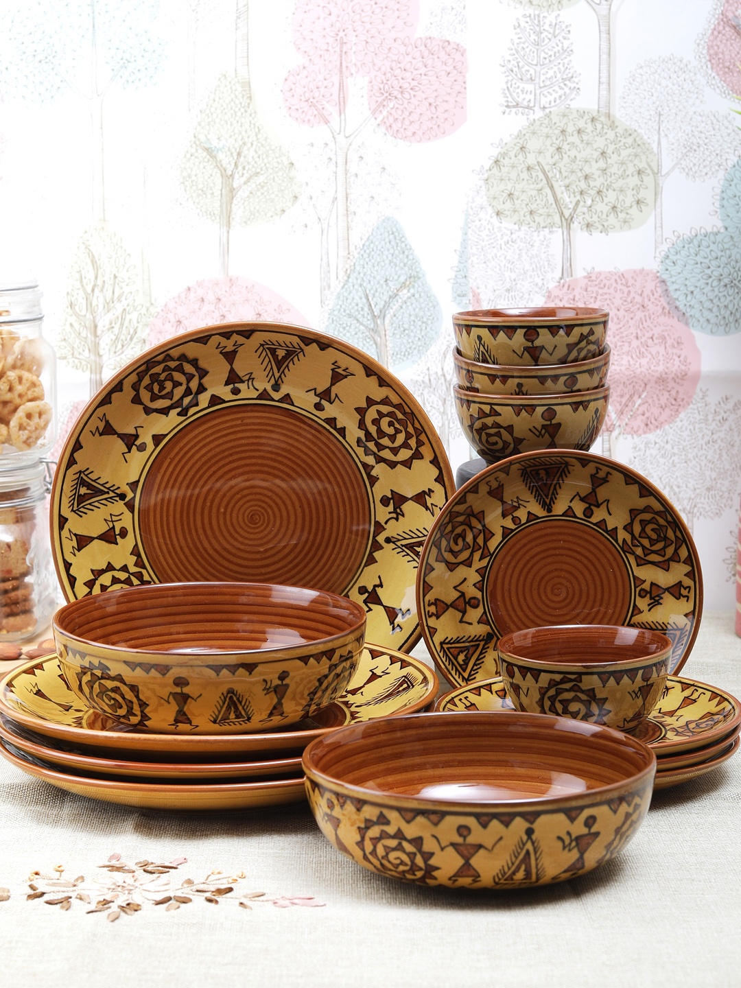 

VarEesha Brown 14-Pieces Warli Ceramic Dinner Set