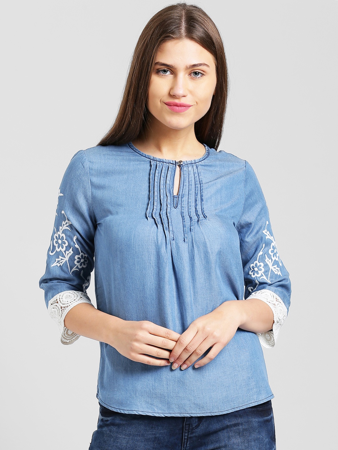 

Taanz Women Blue Solid Top