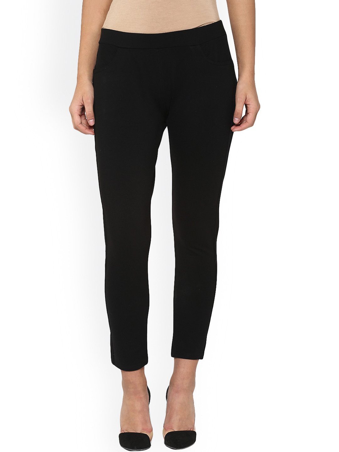 

Crimsoune Club Women Black Smart Fit Solid Ankle-Length Treggings