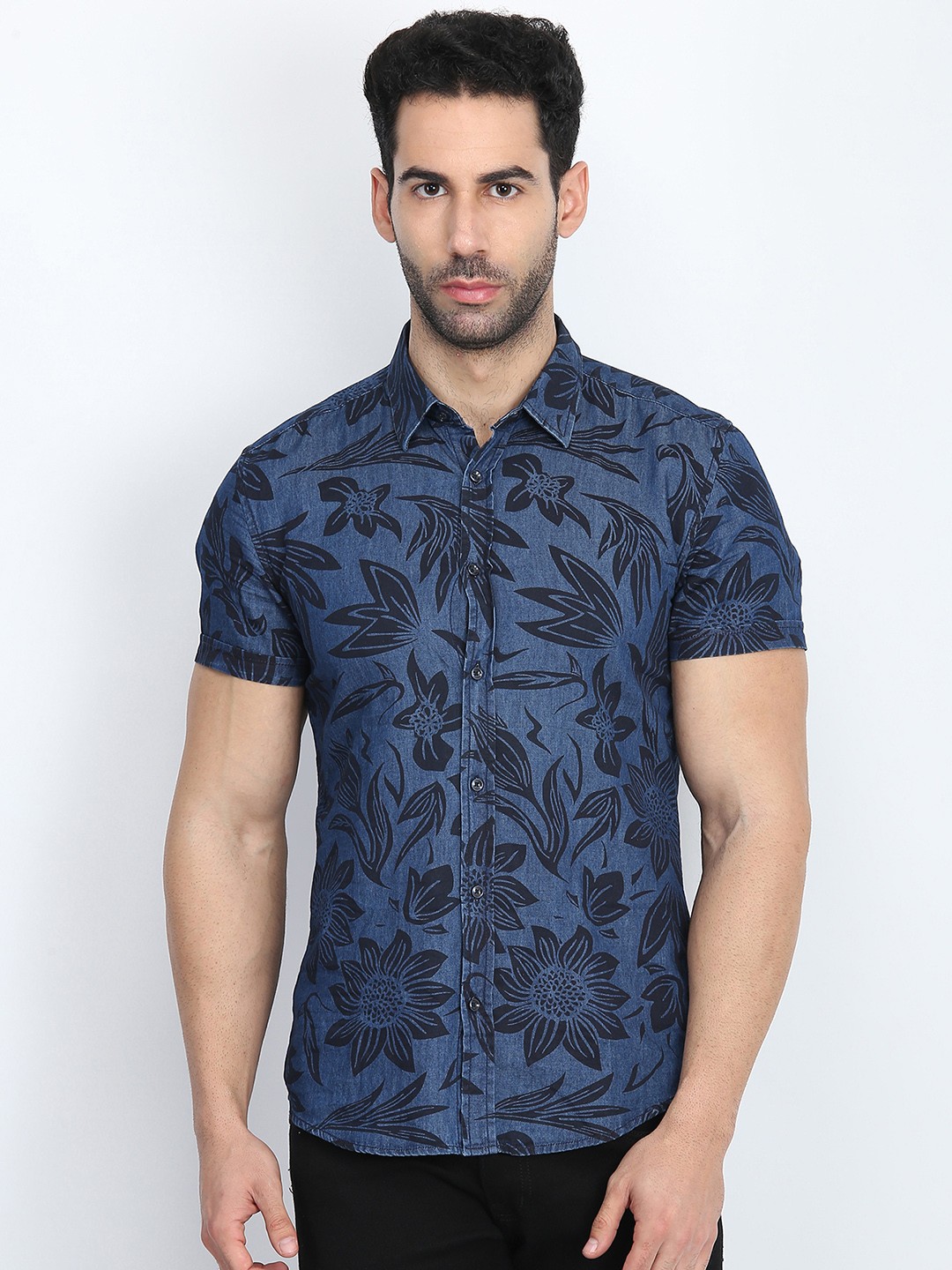 

Antony Morato Men Blue Regular Fit Printed Casual Shirt