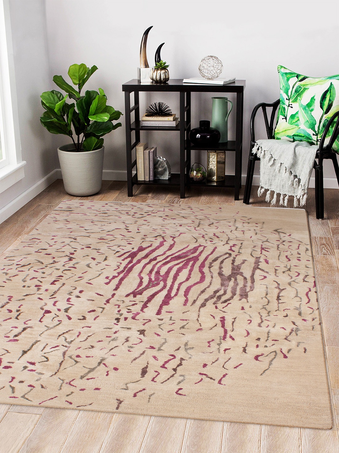 

Story@home Beige Geometric Handmade Woollen Carpet