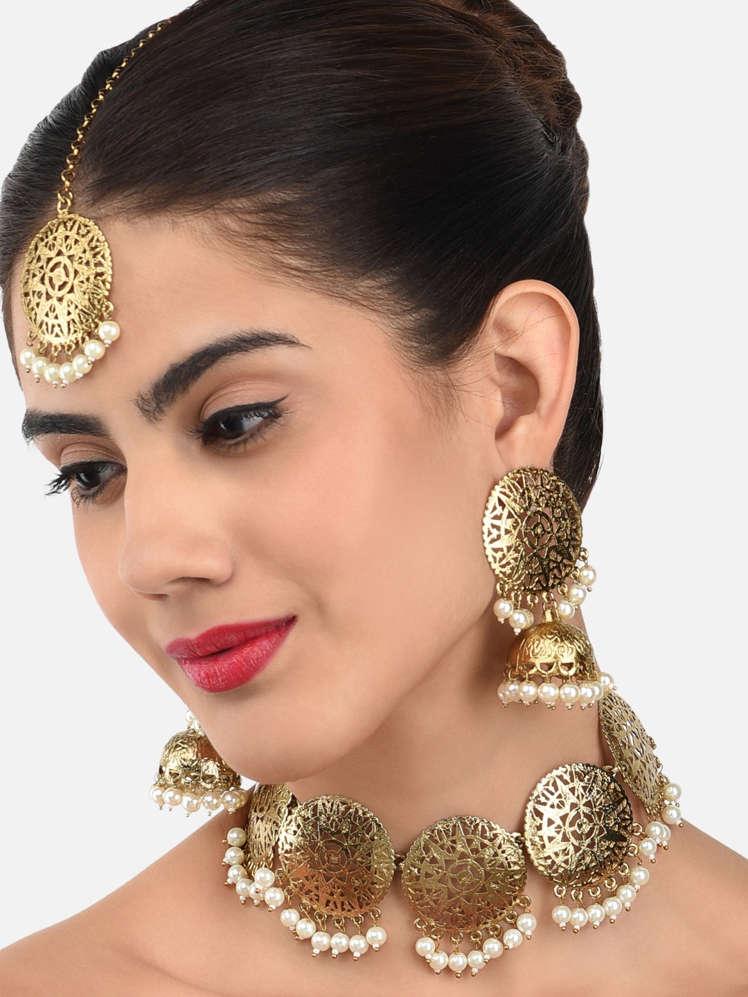 

Zaveri Pearls Antique Gold-Toned Choker Jewellery Set