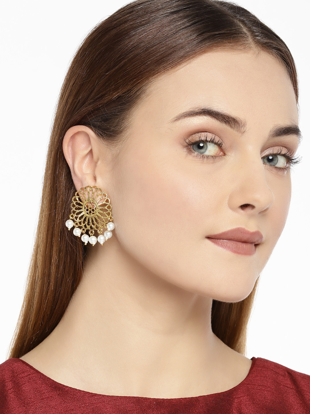 

Zaveri Pearls Gold-Plated & White Floral Studs