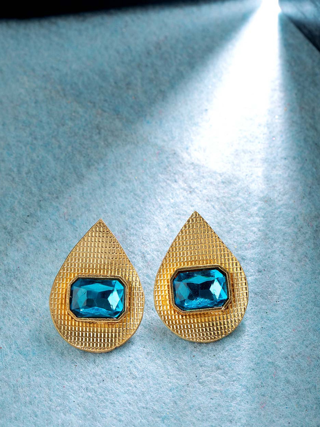 

Voylla Turquoise Blue Gold-Plated Handcrafted Teardrop Shaped Studs
