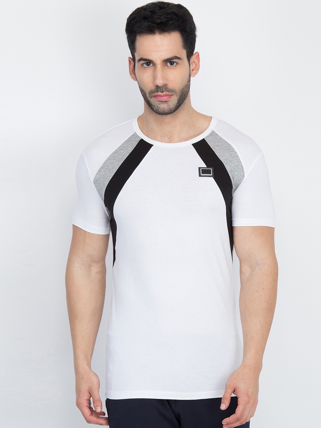 

Antony Morato Men White Solid Round Neck T-shirt