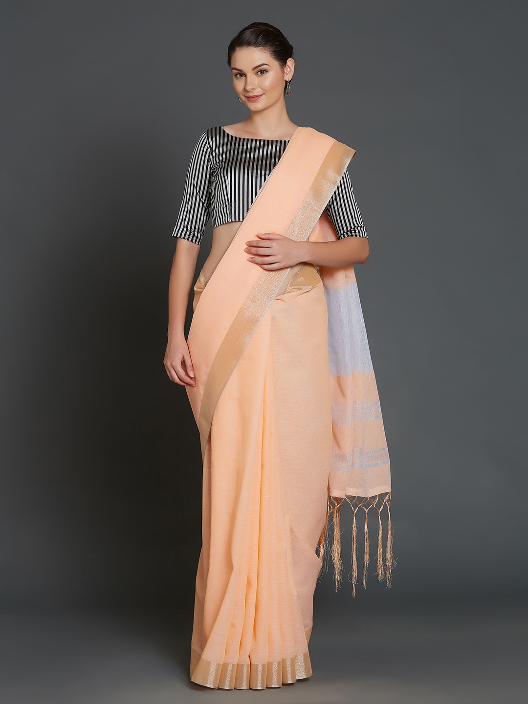 

Mitera Peach-Coloured & Golden-Coloured Silk Cotton Solid Saree