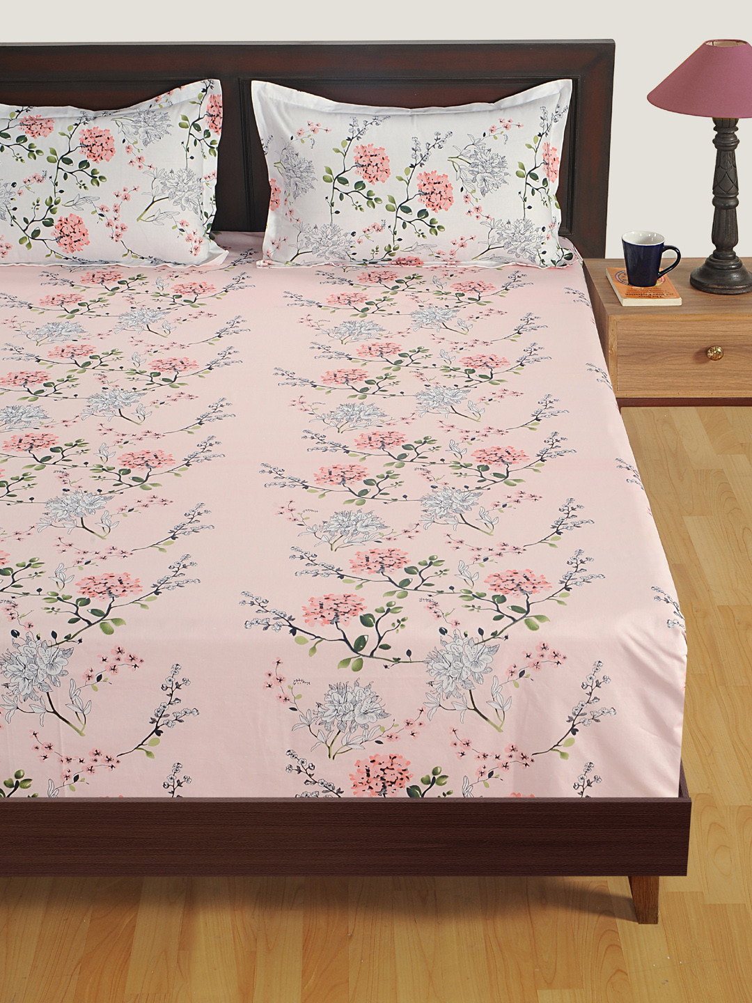 

SWAYAM Pink Floral Flat 180 TC Cotton Bedsheet with 2 Pillow Covers