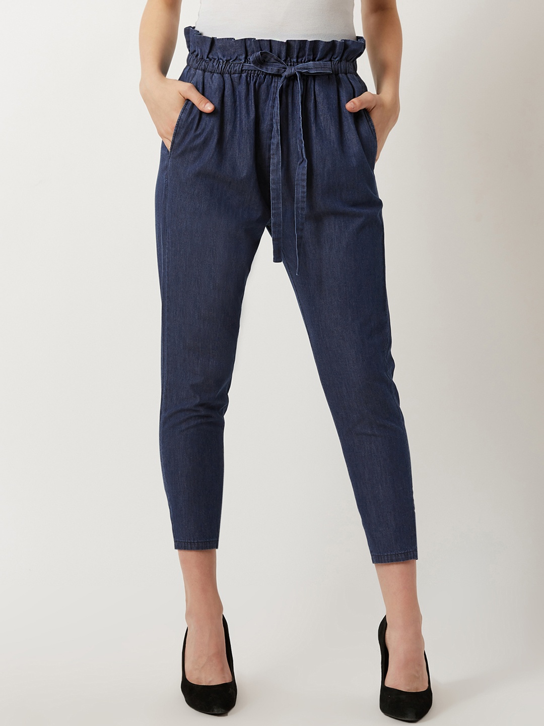 

Miss Chase Women Navy Blue Regular Fit Solid Cropped Peg Trousers