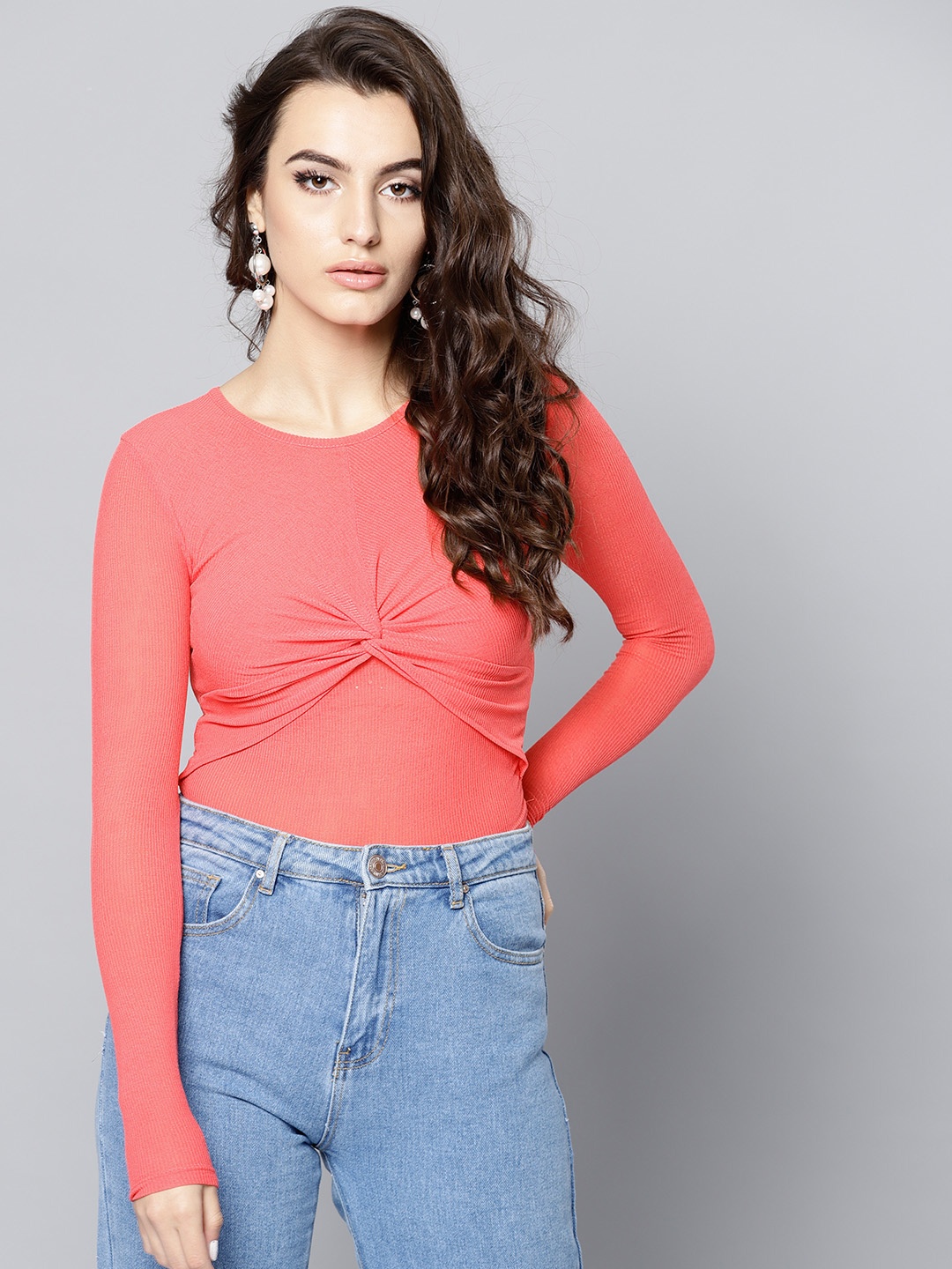 

Veni Vidi Vici Women Coral Pink Solid Cropped Fitted Top