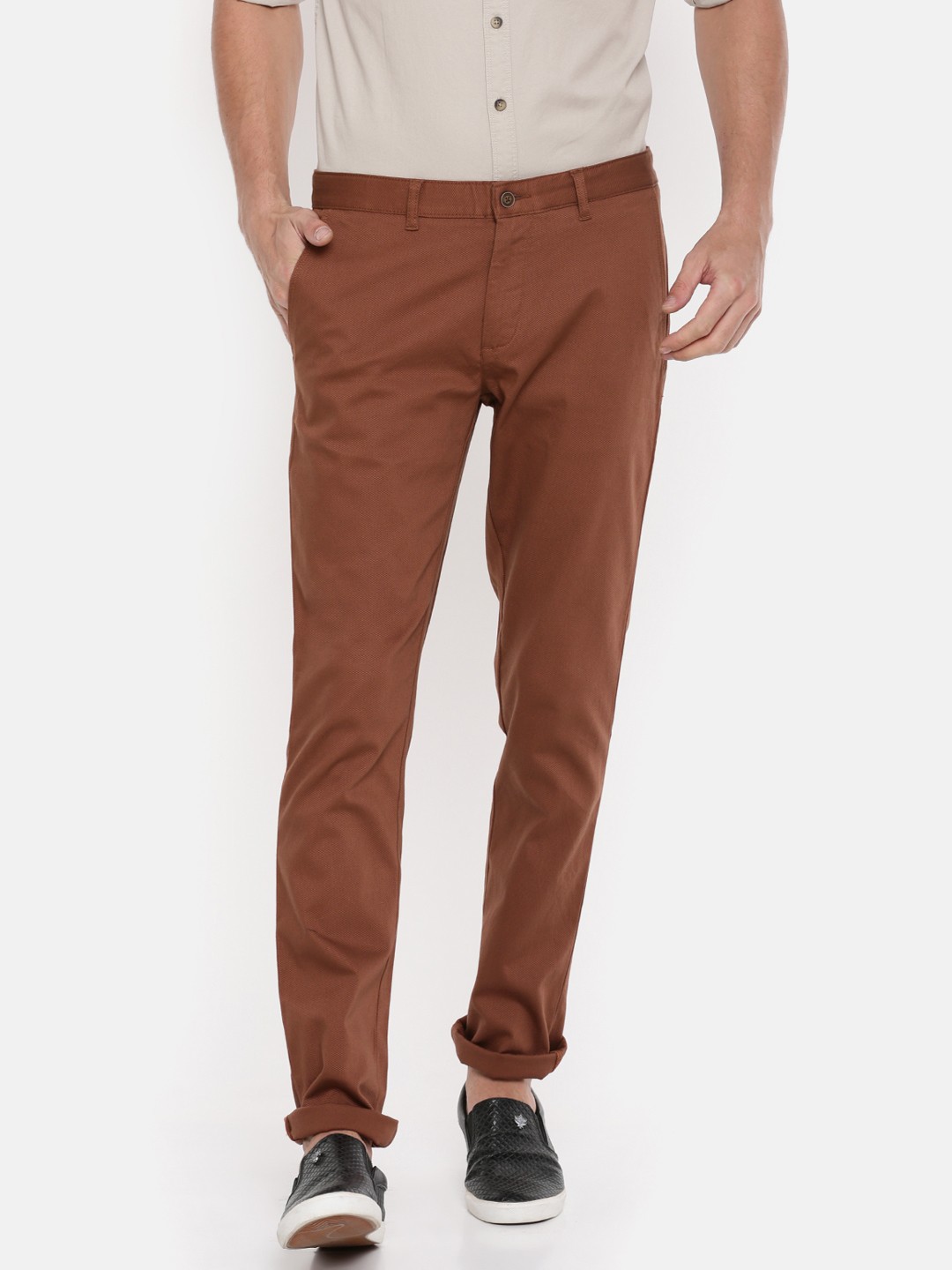 

Blackberrys Men Brown B-91 Skinny Fit Solid Low Rise Regular Trousers