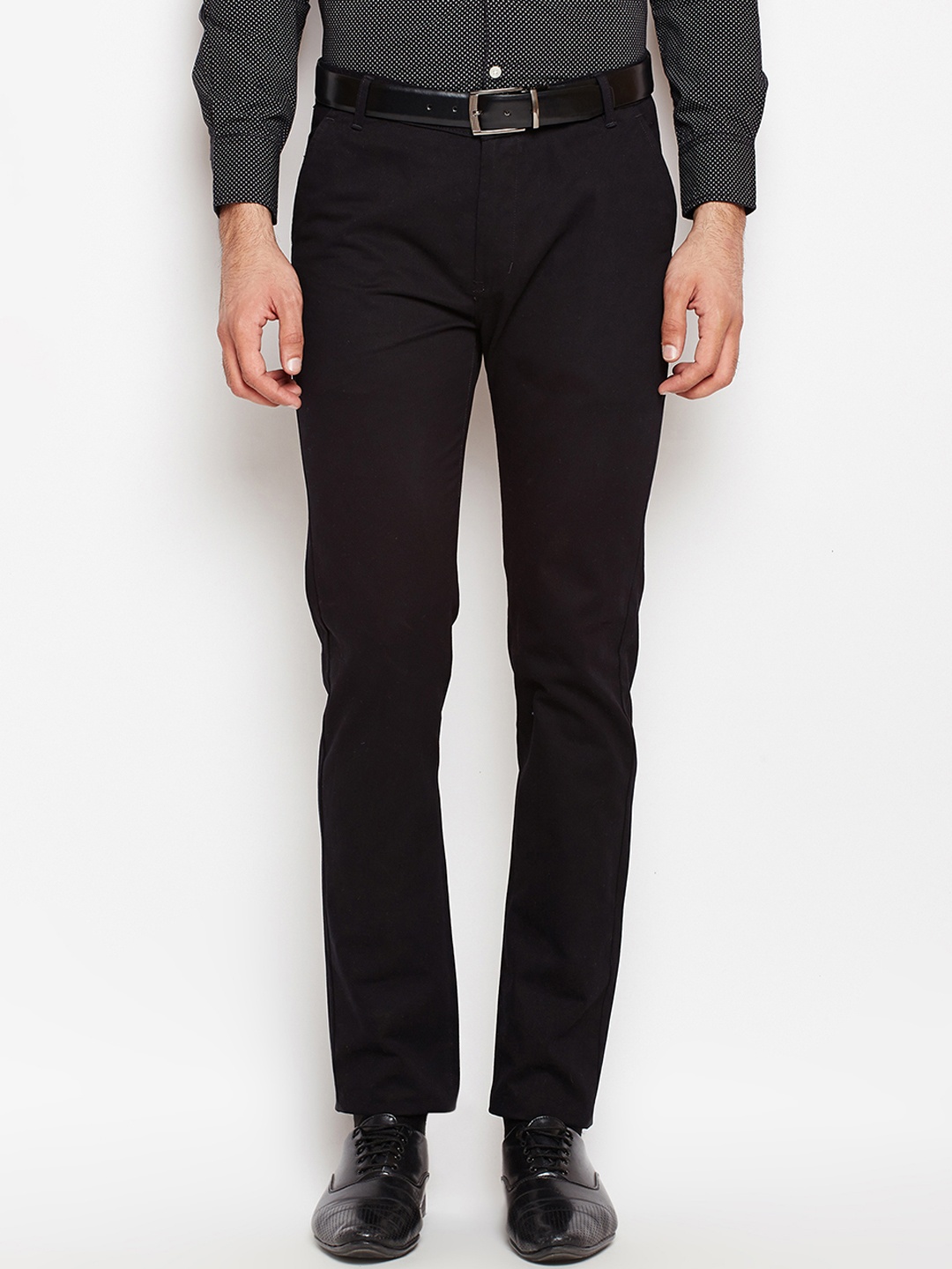 

Hancock Men Black Slim Fit Solid Regular Trousers