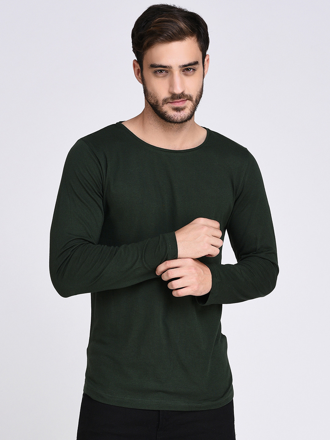 

Rigo Men Green Solid Round Neck T-shirt