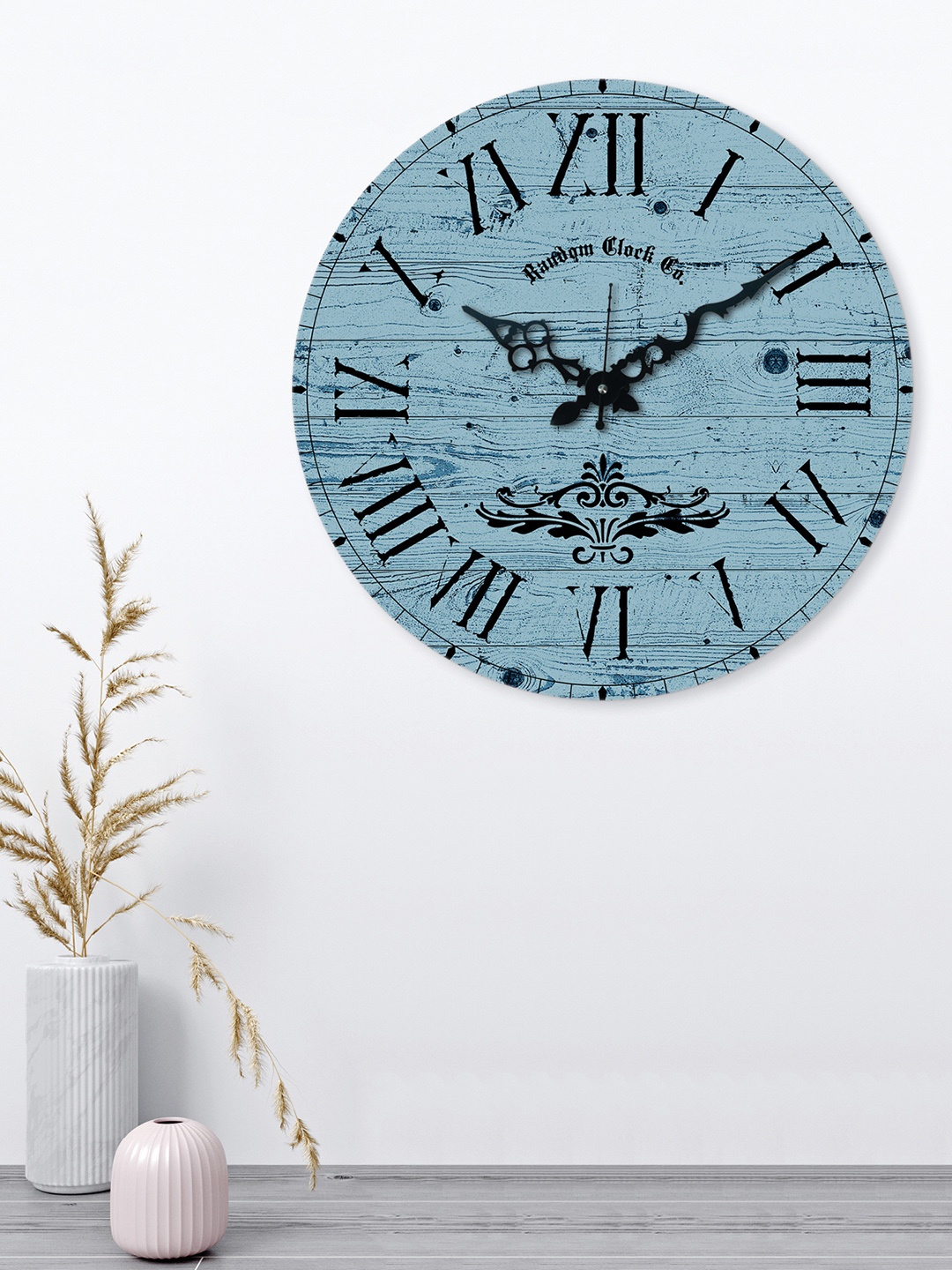 

RANDOM Blue Round Printed Analogue Wall Clock