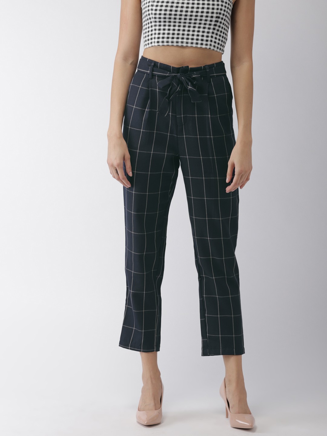 

FOREVER 21 Women Navy & Off-White Regular Fit Checked Cropped Trousers, Navy blue