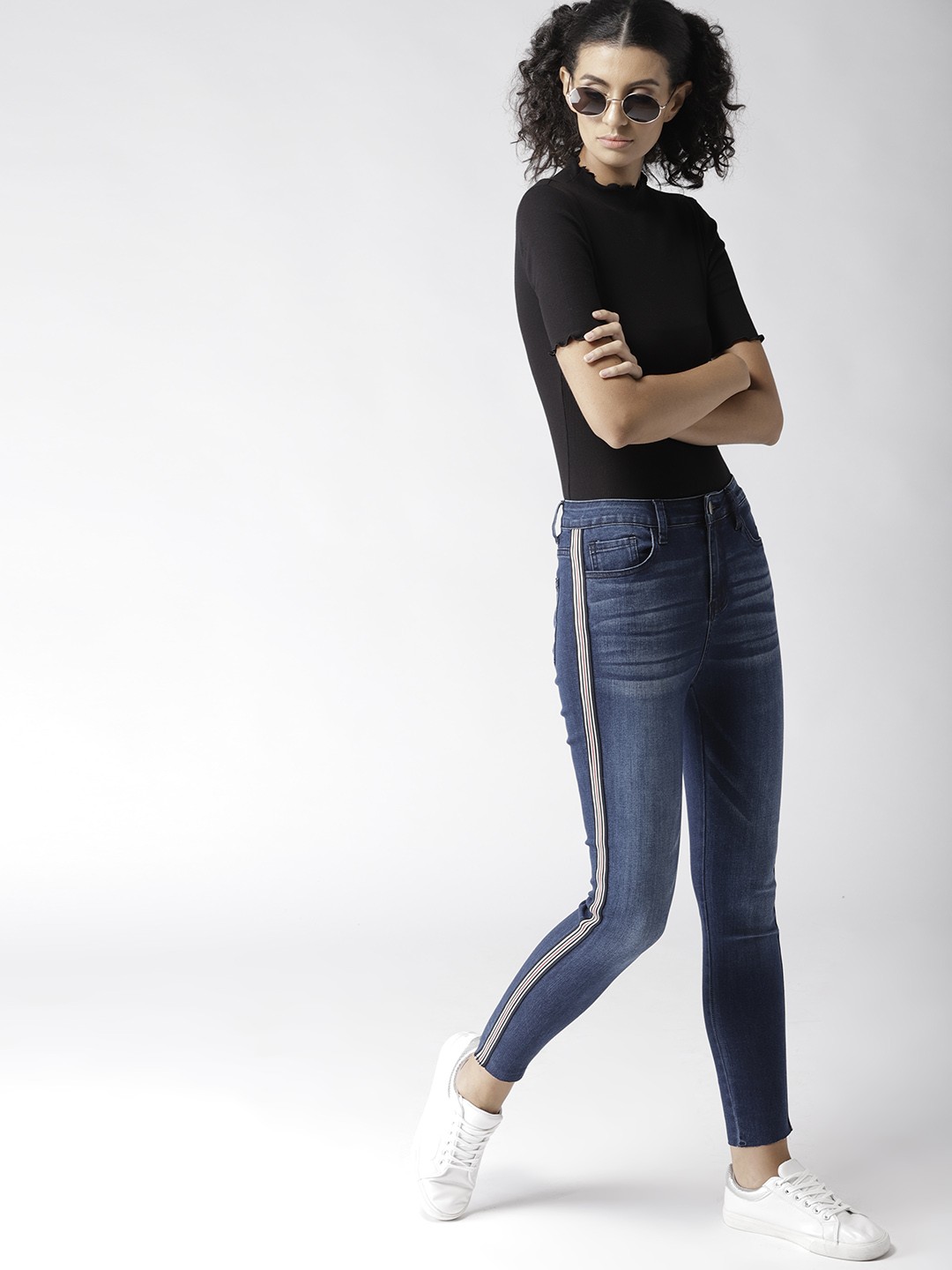 

FOREVER 21 Women Navy Blue Regular Fit Mid-Rise Clean Look Stretchable Jeans