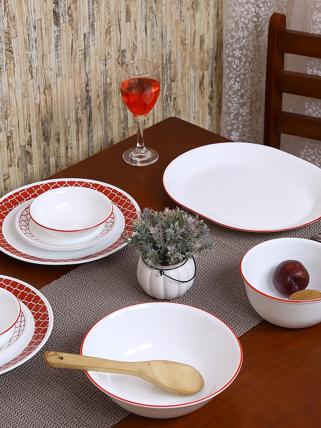 

Corelle White 21 Pieces Printed Dinner Set